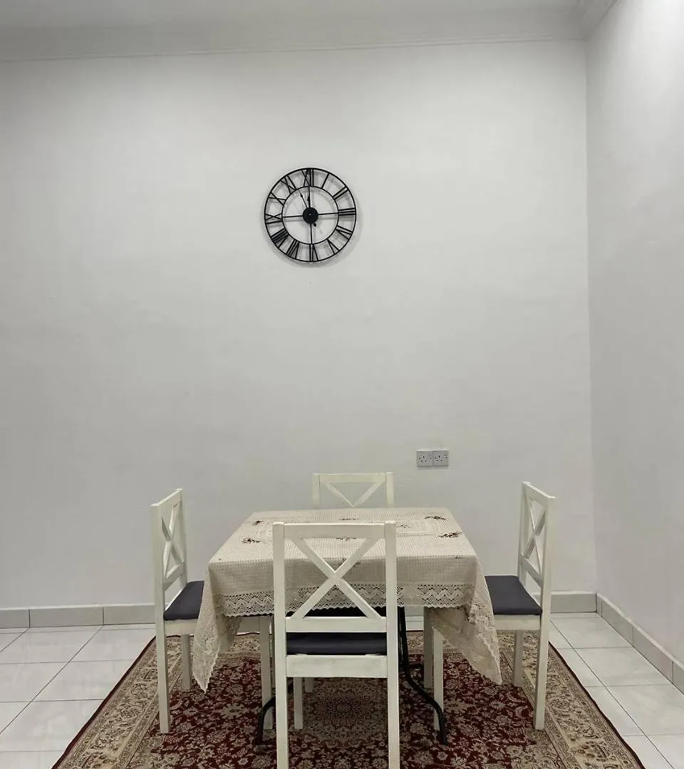Nona Homestay Parit Buntar