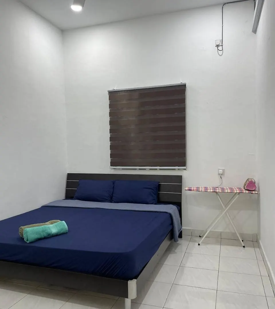 Nona Homestay Parit Buntar 0*,
